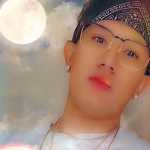 Meet your Posher, Ulises